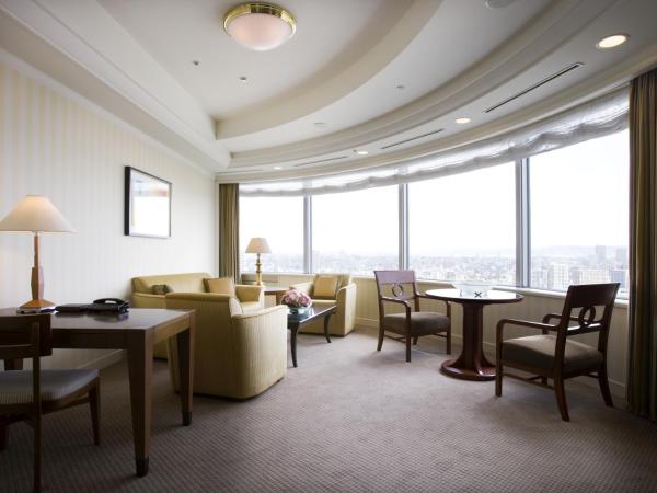 Imperial Hotel Osaka : photo 8 de la chambre suite lits jumeaux park avec accès au salon - non-fumeurs - vue sur fleuve