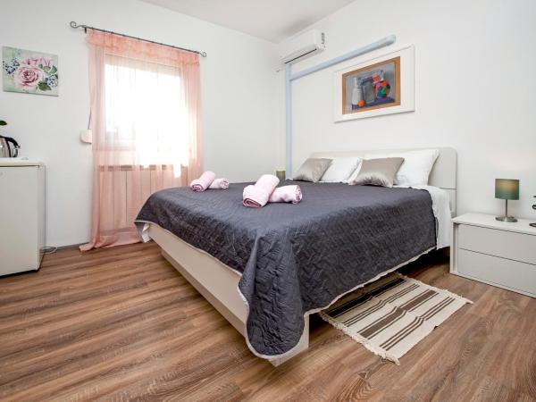 Rooms Mariana : photo 1 de la chambre chambre double