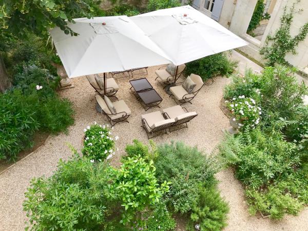 Le Clos Saluces : photo 8 de la chambre chambre double deluxe - vue sur jardin