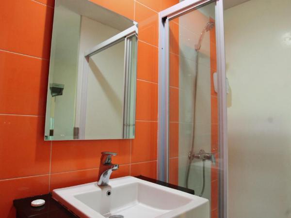 The Square Surabaya Hotel : photo 3 de la chambre chambre double deluxe