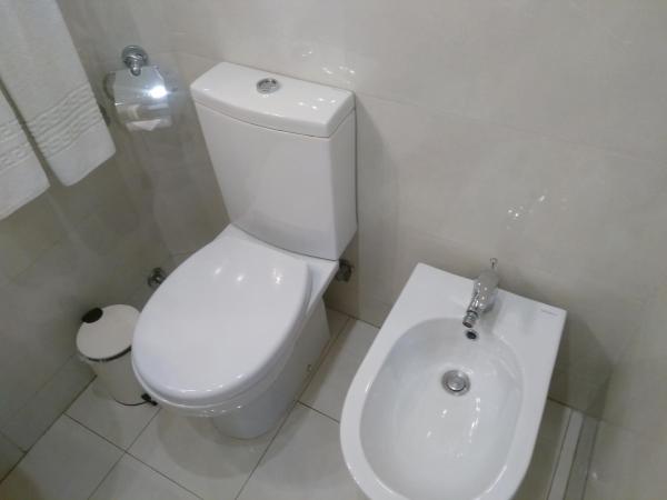 Hotel Mira D'Aire : photo 3 de la chambre chambre triple avec 1 lit d'appoint