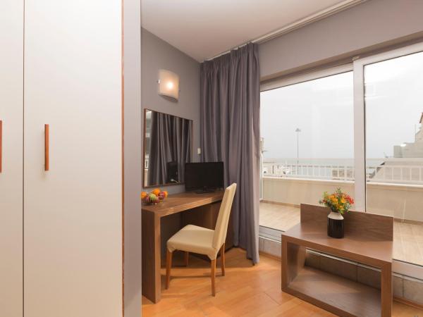 Plaza Hotel, Philian Hotels and Resorts : photo 3 de la chambre suite lit queen-size – vue sur mer