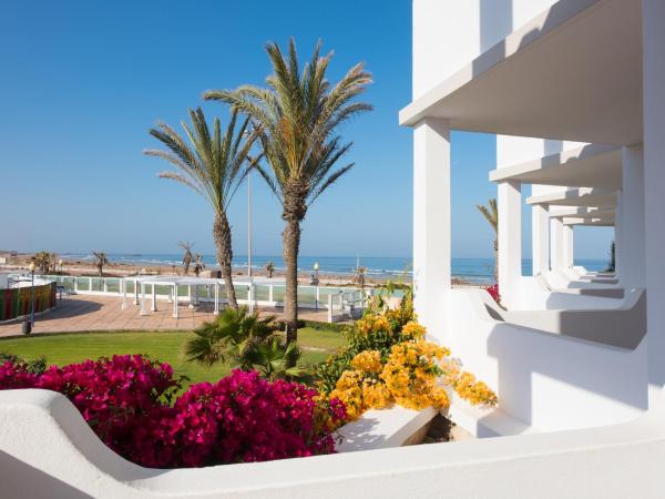 Iberostar Waves Founty Beach All Inclusive : photo 2 de la chambre chambre double - vue latérale sur mer (2 adultes)