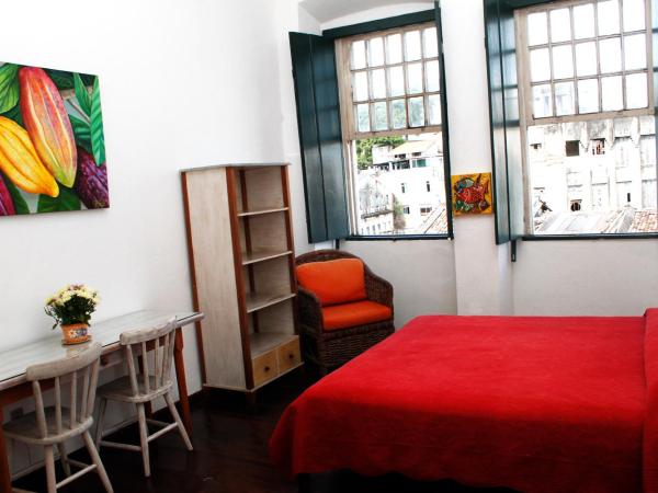 Studio do Carmo Galeria de Artes e Pousada : photo 2 de la chambre suite double