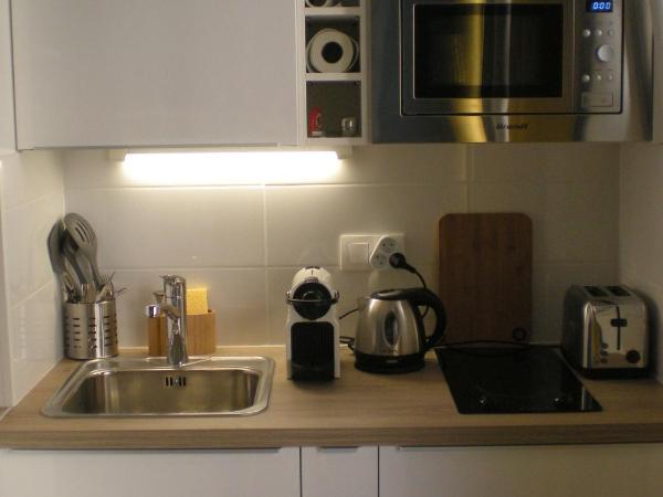 Nicelidays - Le Berlioz - city central - 7min from beaches : photo 10 de la chambre appartement