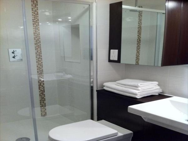 Lyall Apartment Hotel : photo 2 de la chambre appartement 1 chambre (4 adultes) avec terrasse