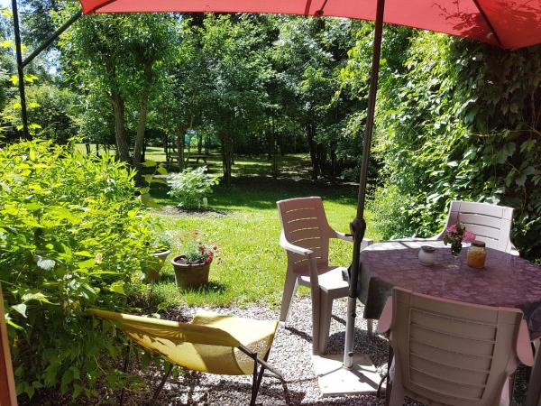 À la Petite Maison : photo 2 de la chambre appartement - vue sur jardin