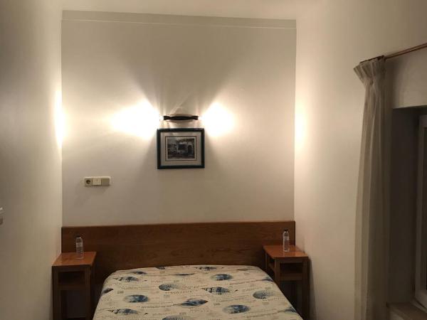 Rimavier Residence : photo 4 de la chambre chambre double avec salle de bains privative