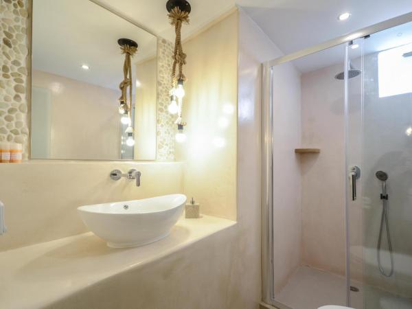 Blue Sky Summer : photo 6 de la chambre suite avec jacuzzi