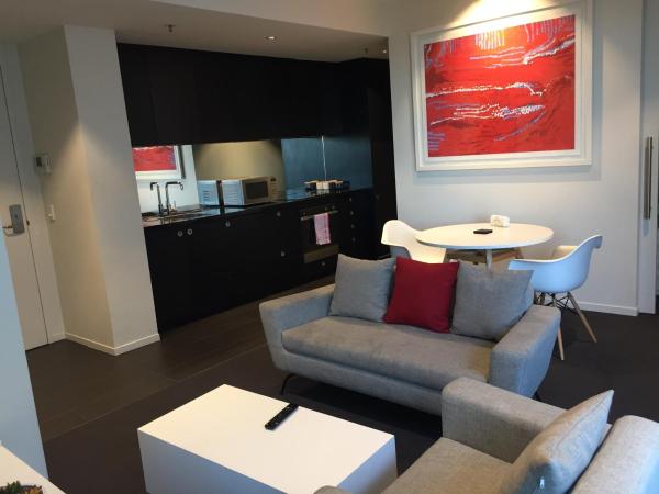 Tasha's Apartments on Warwick : photo 9 de la chambre chambre double ou lits jumeaux avec balcon