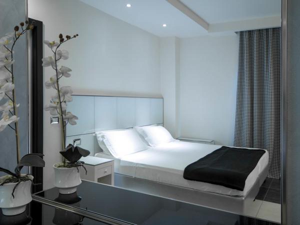 Atmosphere Suite Hotel : photo 7 de la chambre suite junior avec balcon (2 adultes)