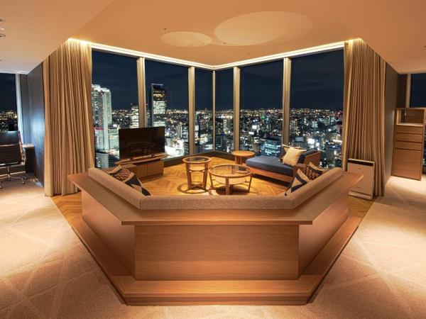 Nagoya Prince Hotel Sky Tower : photo 2 de la chambre premium corner king room with nagoya station view & club lounge access