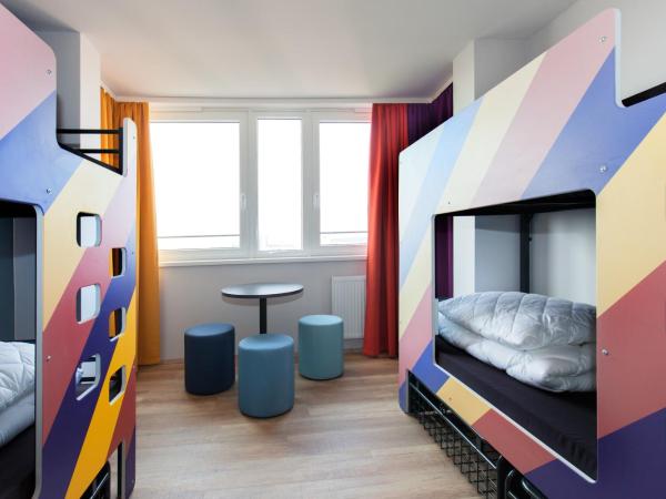 a&o Prague Rhea : photo 2 de la chambre lit dans un dortoir de 4 lits