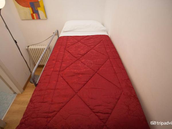 Hotel Caprera : photo 8 de la chambre chambre quadruple