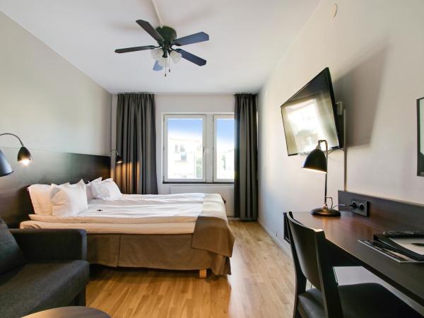 First Hotel Brommaplan : photo 2 de la chambre chambre lits jumeaux standard