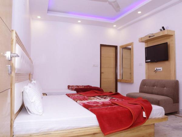 Friends Hostel by Backpackers Heaven- New Delhi Railway Station - Paharganj : photo 2 de la chambre chambre triple deluxe