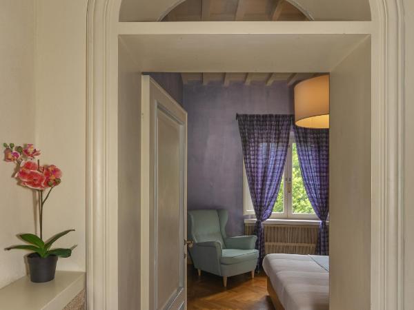 Lauri Loft : photo 1 de la chambre chambre lit king-size avec baignoire spa