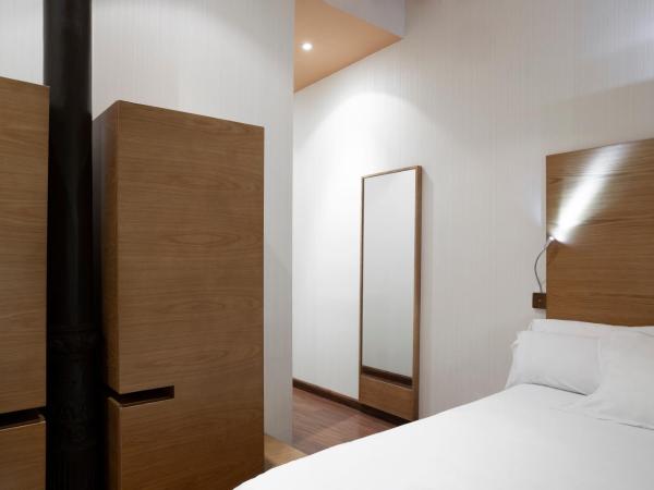 Petit Palace Plaza Málaga : photo 4 de la chambre petite chambre double