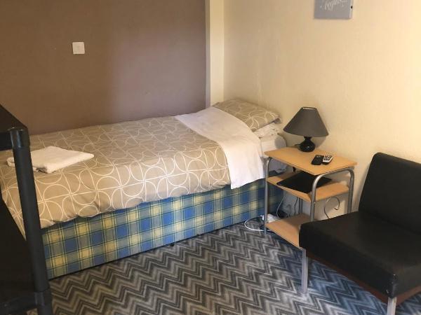 Charde Guest House : photo 6 de la chambre chambre simple Économique - cabane de jardin