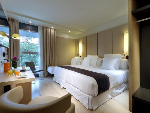 Occidental Bilbao : photo 3 de la chambre chambre supérieure avec lit d'appoint