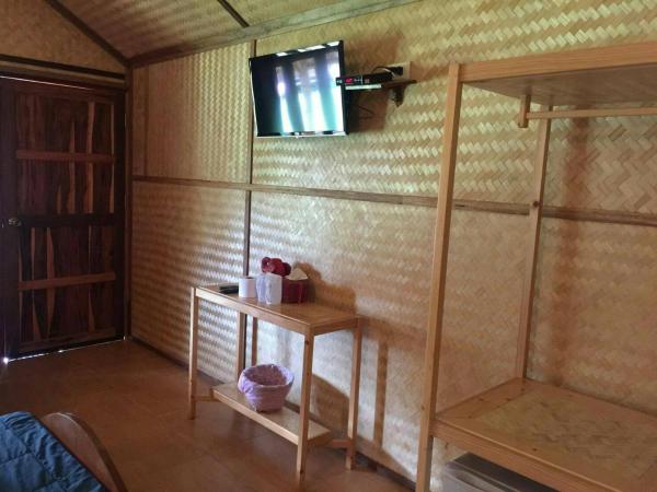 Bamboo House Resort : photo 1 de la chambre cabane - vue sur rivière