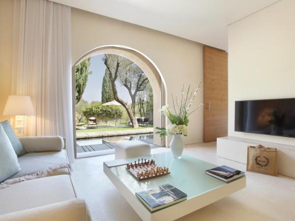 MUSE Saint Tropez - Small Luxury Hotels of the World : photo 2 de la chambre suite en duplex