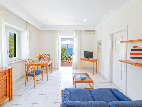 Hotel Oasi Castiglione : photo 2 de la chambre suite junior