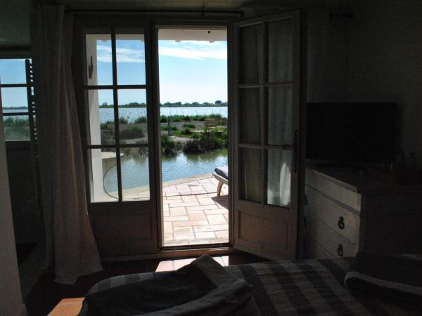 Maison l'Etrier : photo 1 de la chambre chambre double – vue sur lac