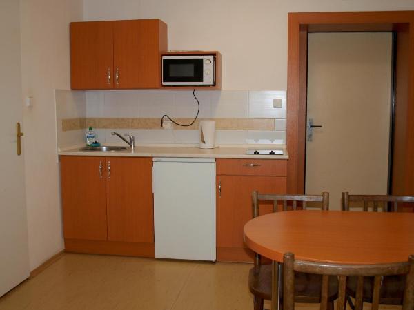 Pension Village : photo 6 de la chambre suite 2 chambres