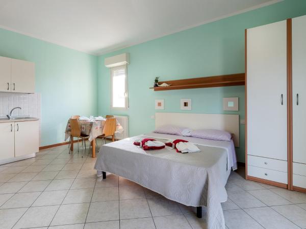 Residence Cima : photo 2 de la chambre studio familial avec cuisine