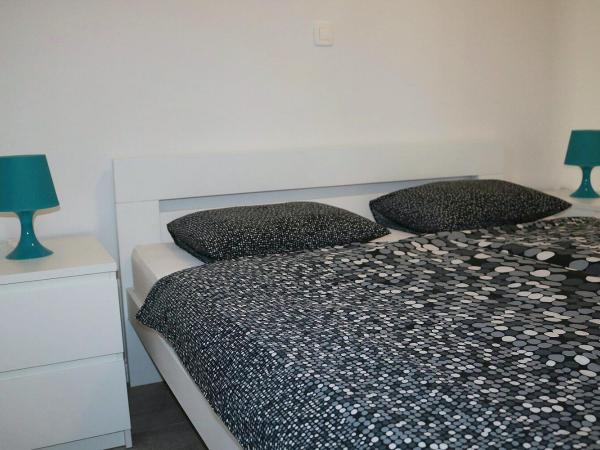 Villa Perla Dalmatica : photo 9 de la chambre apartment with terrace and garden view