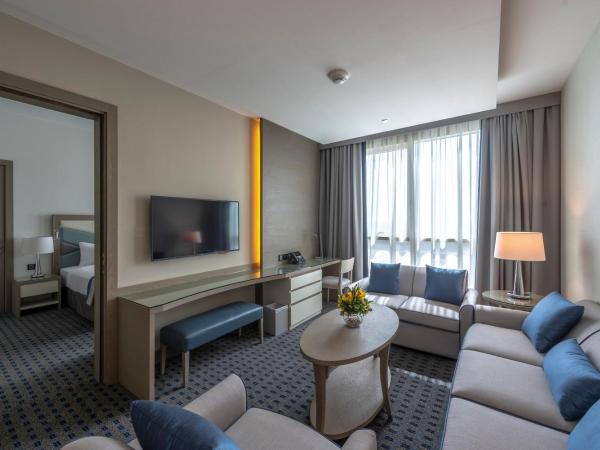 Gulf Inn Hotel Al Nasr Formerly Roda Links Al Nasr : photo 5 de la chambre suite premium lit king-size