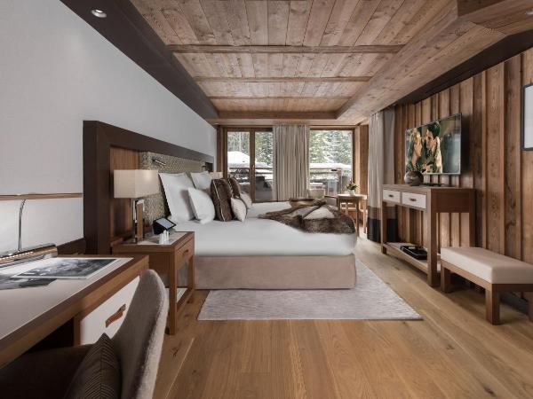 Hôtel Barrière Les Neiges Courchevel : photo 3 de la chambre chambre deluxe double ou lits jumeaux