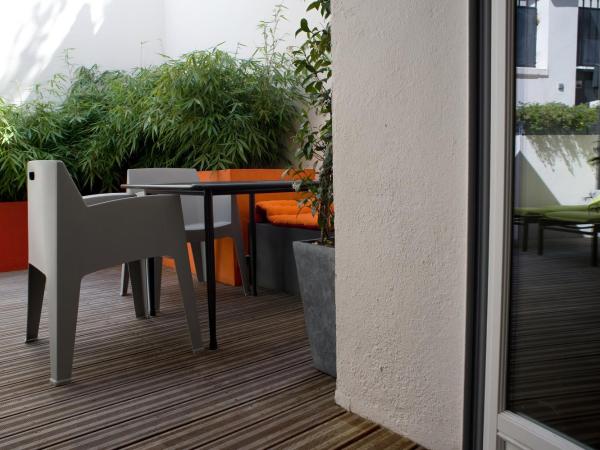 Villa des Canuts : photo 9 de la chambre suite avec terrasse privative