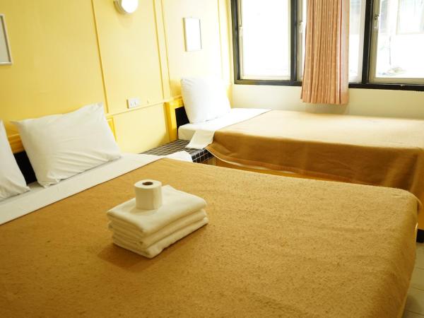 Yes Kaosan : photo 2 de la chambre chambre triple basique avec salle de bains commune