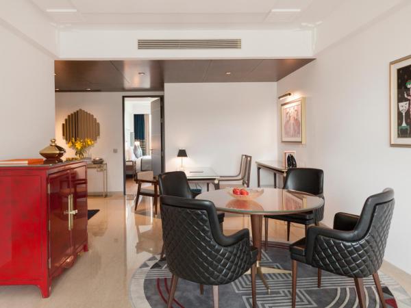 The Oberoi New Delhi : photo 4 de la chambre suite deluxe - transferts aéroport aller-retour