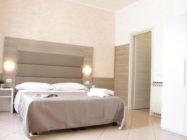 Hotel Siro : photo 9 de la chambre chambre triple