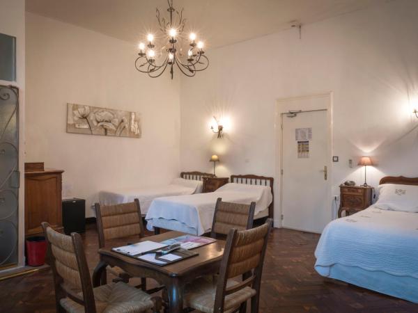 Hotel Du Forum : photo 3 de la chambre chambre quadruple