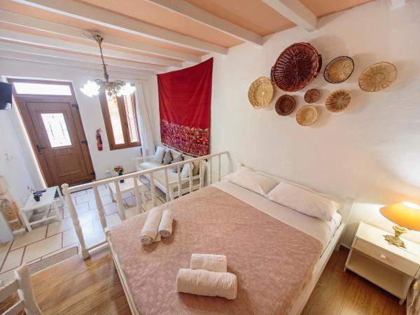 KasteliSuites : photo 9 de la chambre studio (2 adultes)