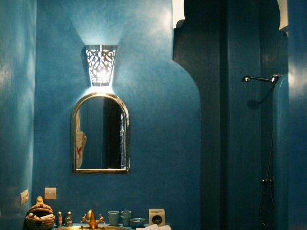 Riad Dar Zampa : photo 3 de la chambre chambre lits jumeaux bruant