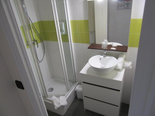 Contact Hotel de France : photo 3 de la chambre chambre double