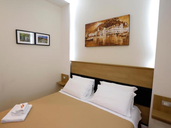 VICTORIA HOTEL B&B : photo 1 de la chambre chambre double ou lits jumeaux