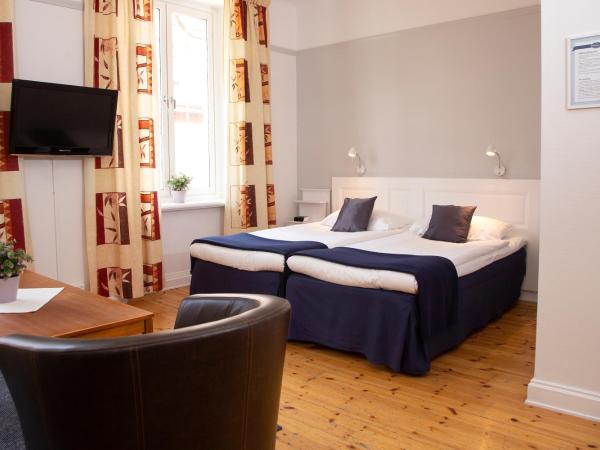 Hotel Emma : photo 2 de la chambre chambre double ou lits jumeaux