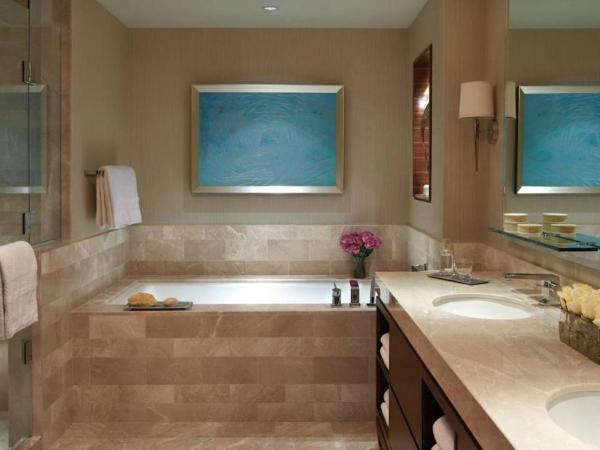 Four Seasons Baltimore : photo 2 de la chambre chambre lit king-size premier avec vue sur le port