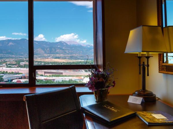 The Antlers, A Wyndham Hotel : photo 4 de la chambre founders suite