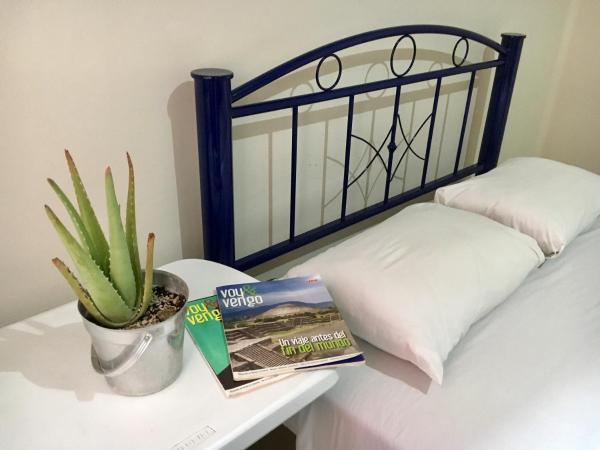 Hostal Andaina : photo 7 de la chambre chambre double avec salle de bains commune