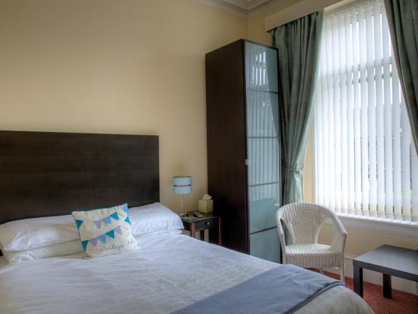 Kildonan Guest House : photo 1 de la chambre chambre double avec salle de bains commune