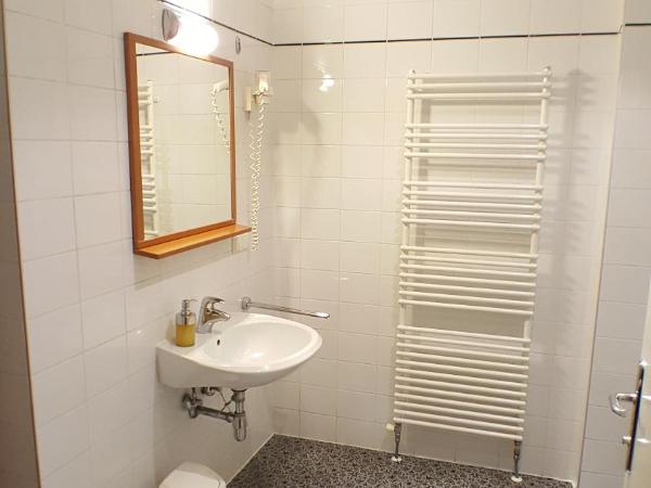 Hotel Pension Excellence : photo 6 de la chambre grand studio