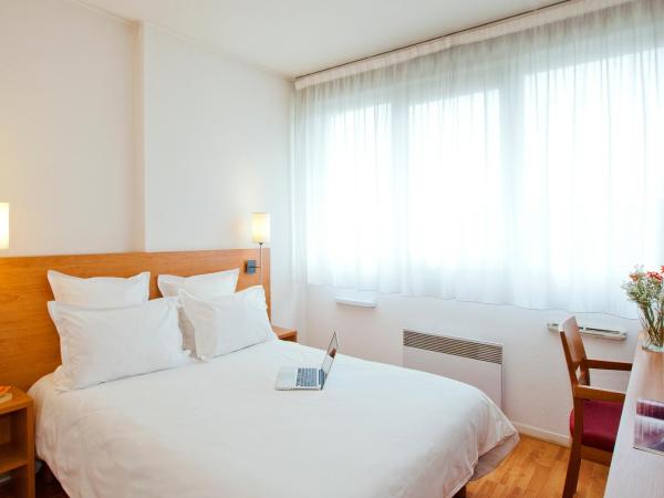 Séjours & Affaires Lyon Saint-Nicolas : photo 8 de la chambre studio