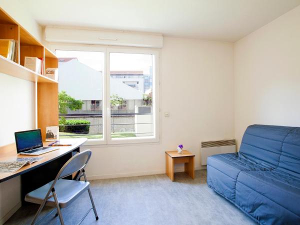 Séjours & Affaires Lyon Saint-Nicolas : photo 7 de la chambre appartement 1 chambre (4 adultes)